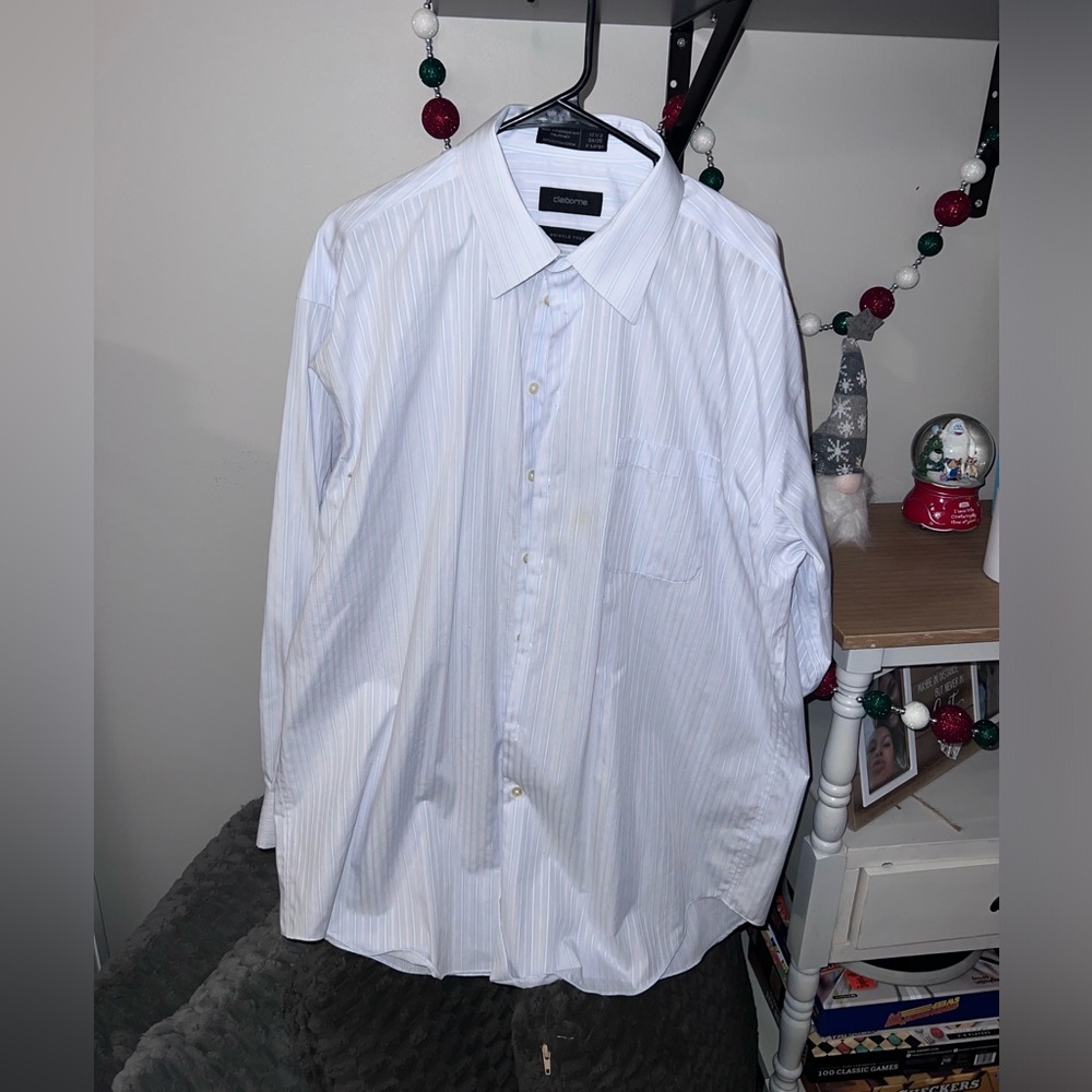 Claiborne Men’s Light Grey with white and pink stripes 17.5, 34/35
